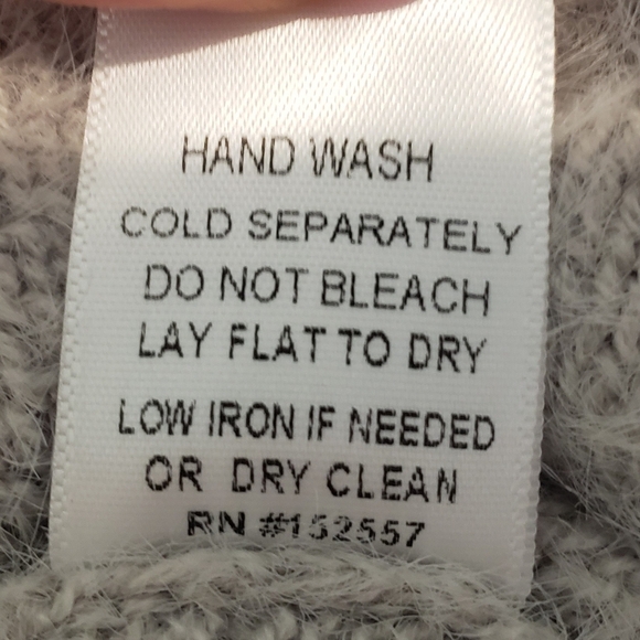 BaeVely Anthropologie Sweater Fuzzy Soft Stretchy WEEKEND Oversized Size Medium - Picture 12 of 12